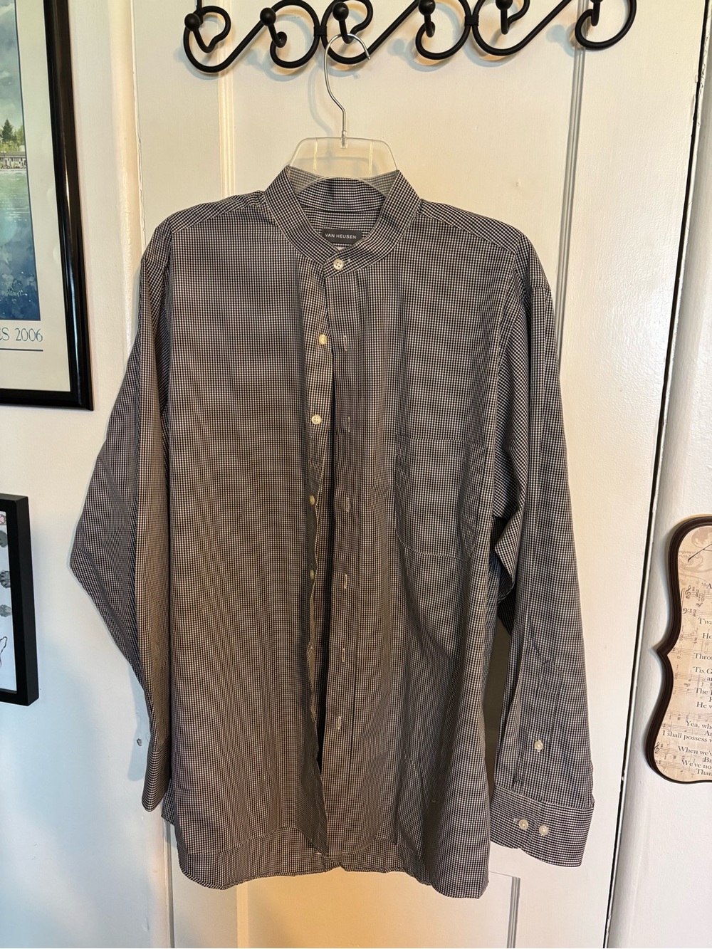 NEW Van Heusen Men's Gray Check Button-Down Shirt